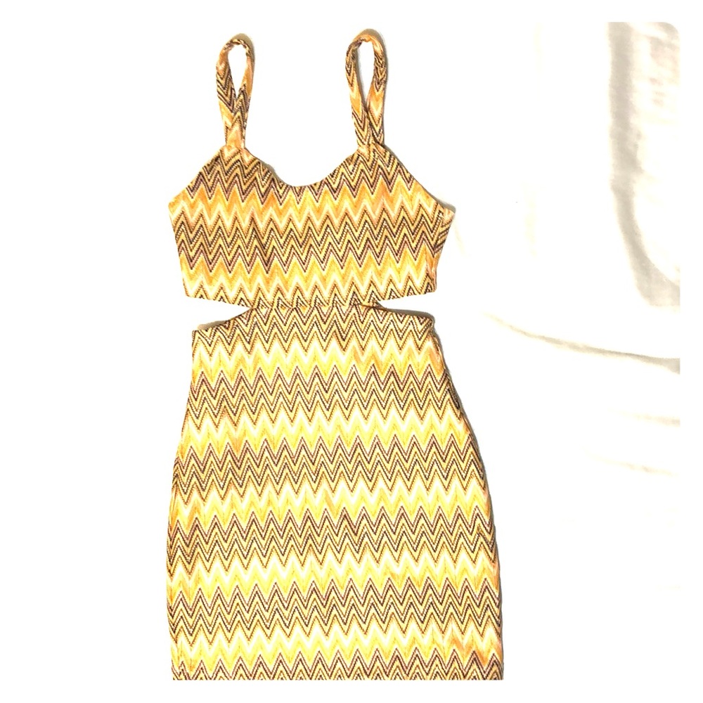 Lovers + Friends Gold ZigZag Mini Dress 🌞